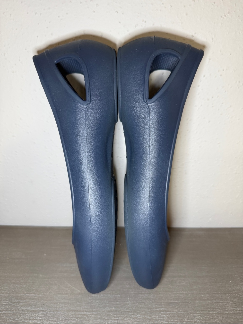 Crocs Lina Flat Women's Sandals Navy Blue Size 8 US Comfortable Slip On Shoes - Picture 5 of 8